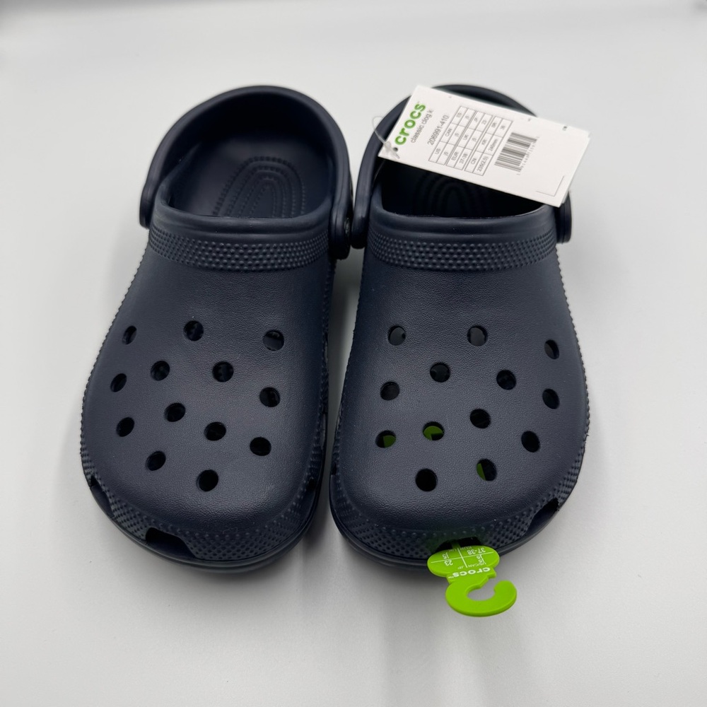 Crocs Classic Clogs Navy, Junior Size 5-J5- Unisex - Best Sellers